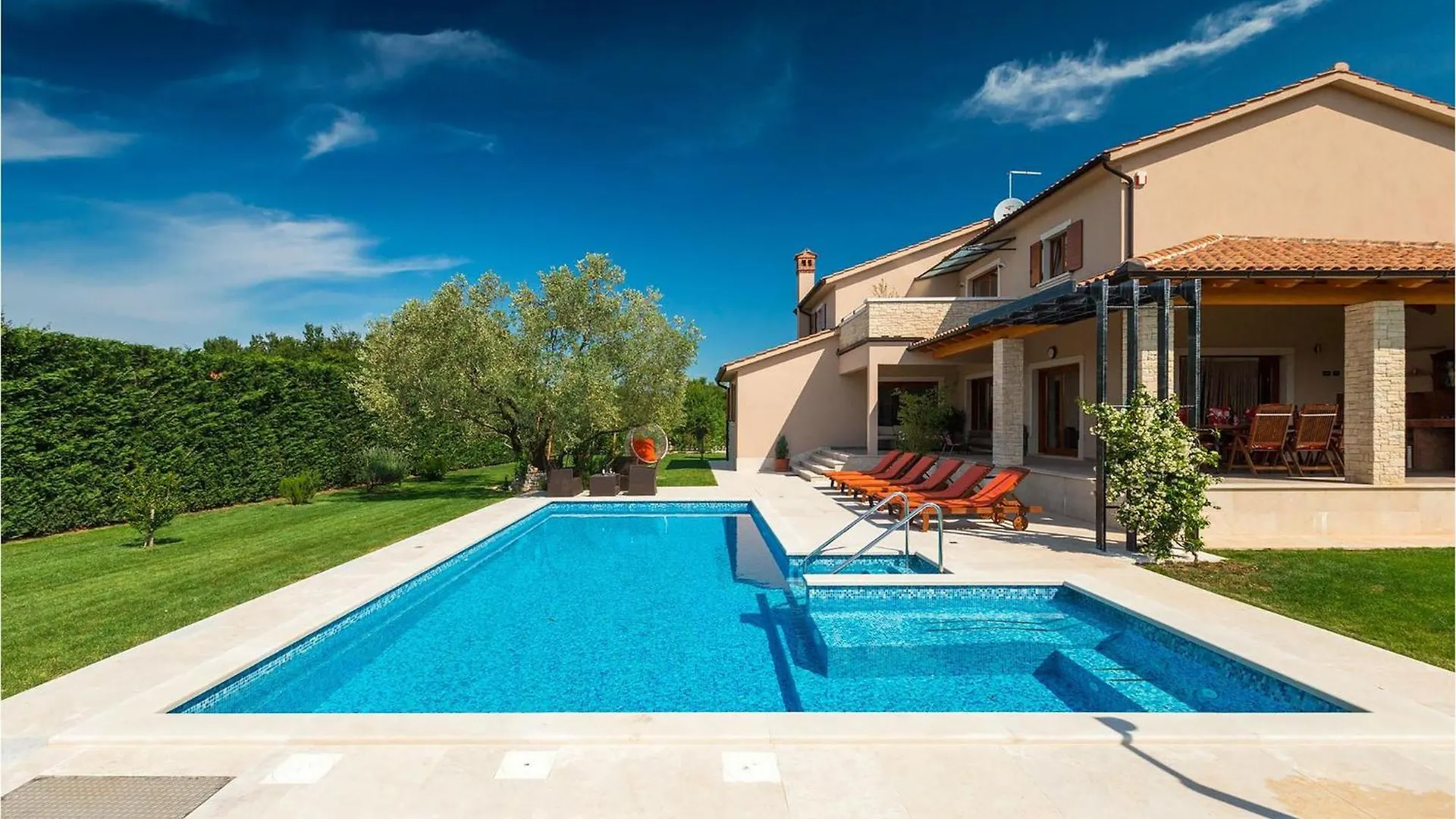 Villa Salambati Smoljanci