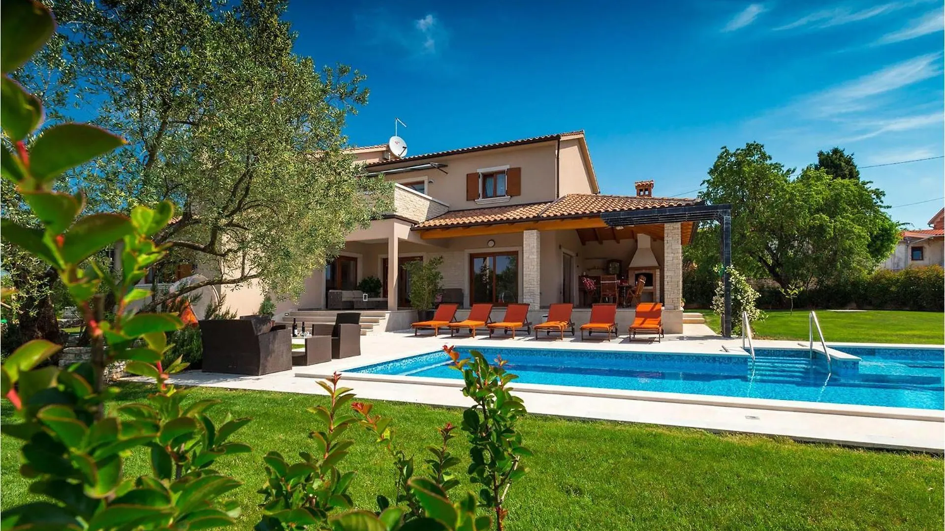 Holiday home Villa Salambati Smoljanci Croatia